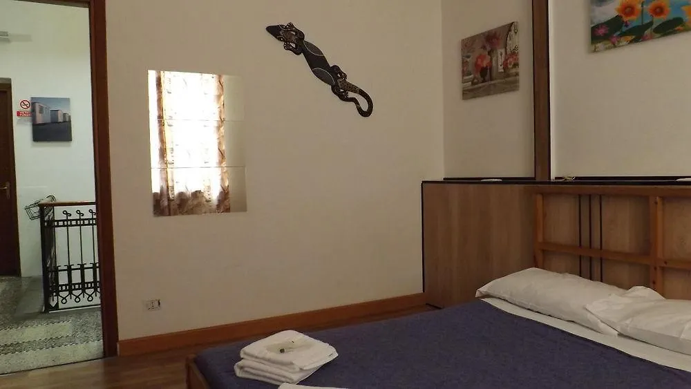 מילאנו B&B Monteverdi Garden 5*,  איטליה