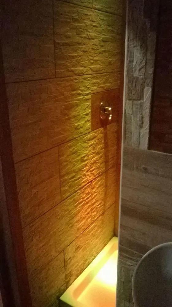 מילאנו B&B Monteverdi Garden 5*,