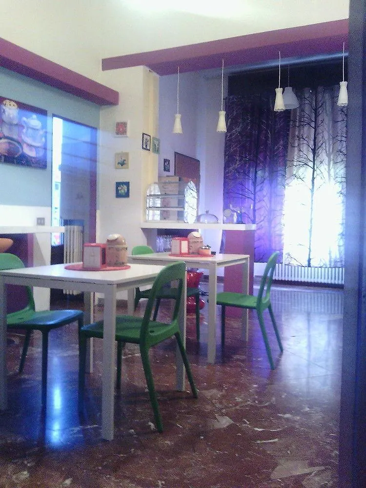 ***** לינה וארוחת בוקר מילאנו B&B Monteverdi Garden איטליה