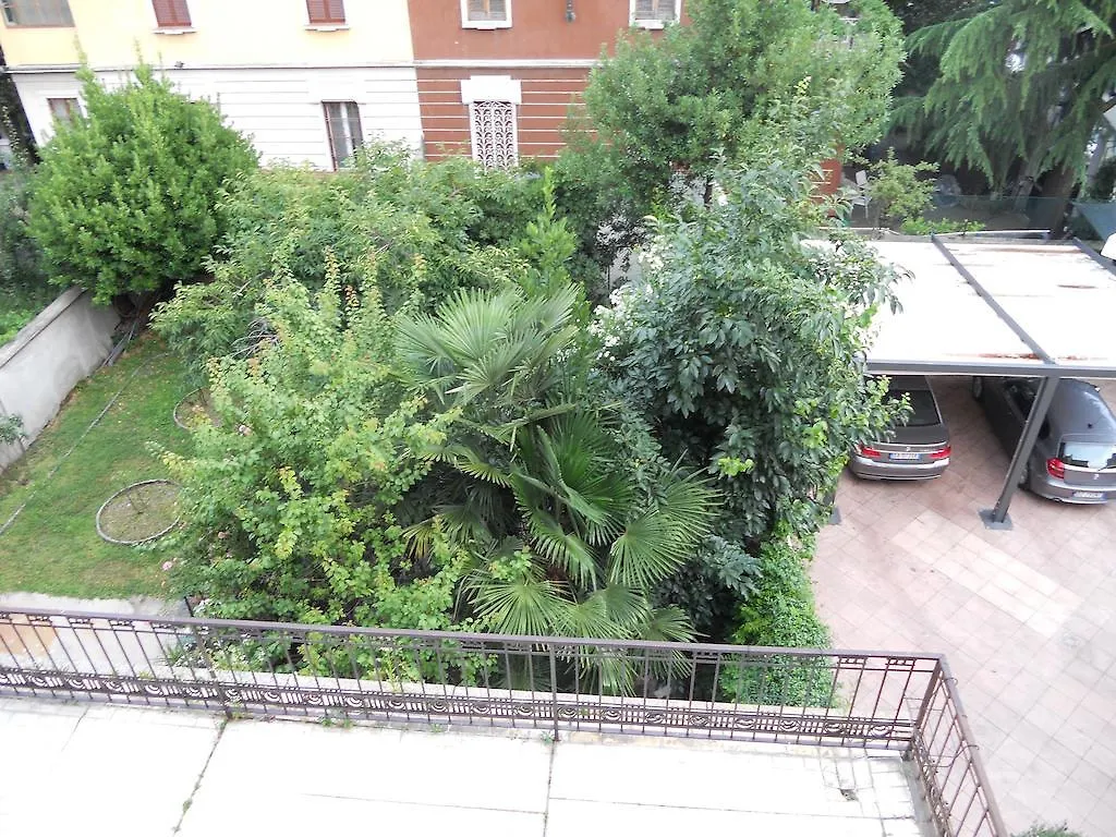 לינה וארוחת בוקר מילאנו B&B Monteverdi Garden